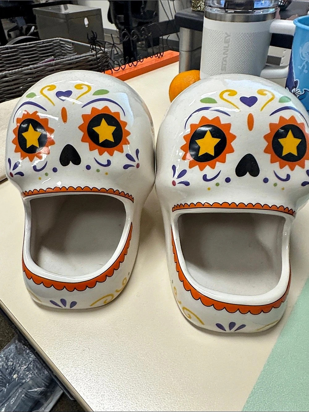 Día de Los MUERTOS new Ceramic Sugar Skull Decor in White & Orange